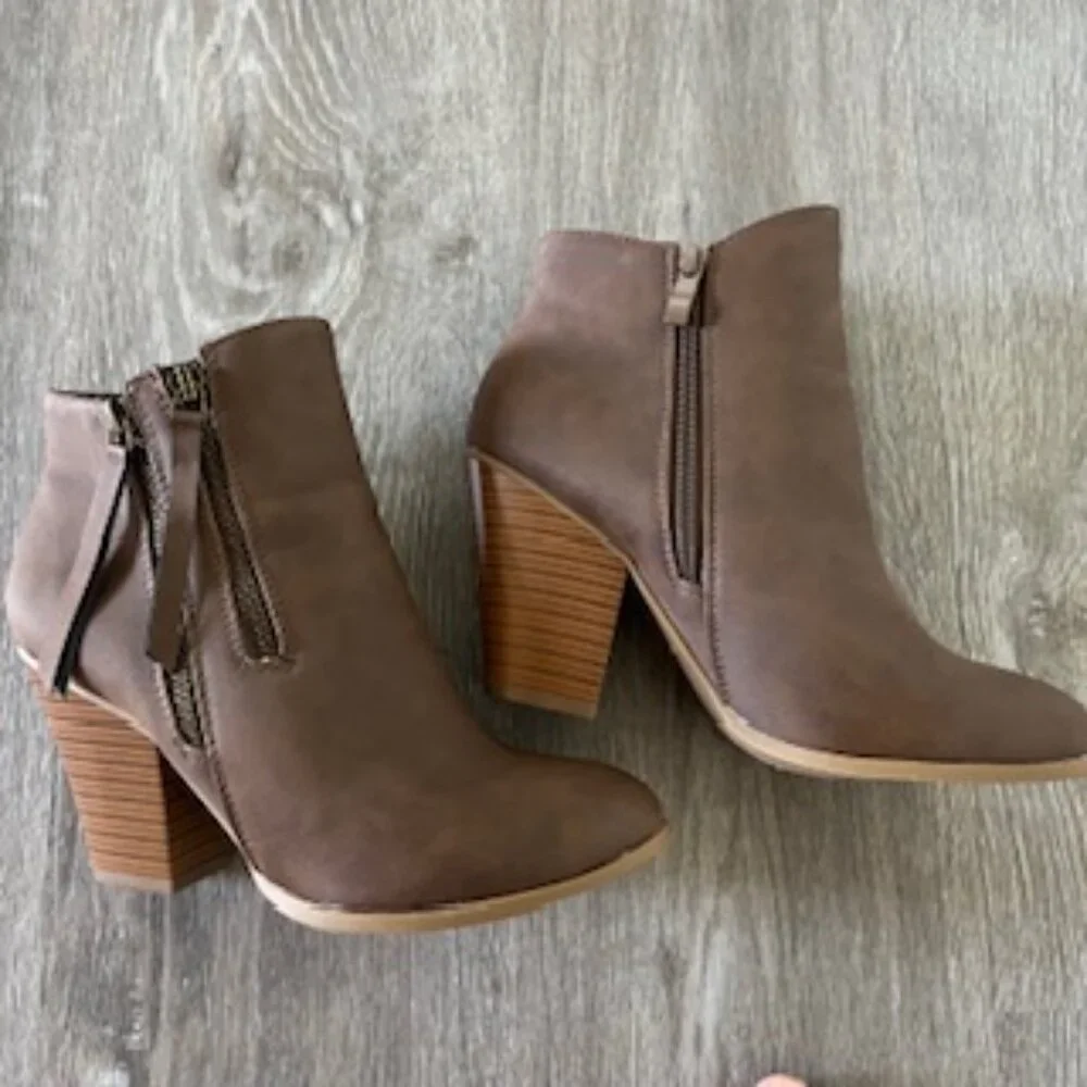 🧡3/15 Journee Collection Valley Zip-Up Booties Women's 8.5